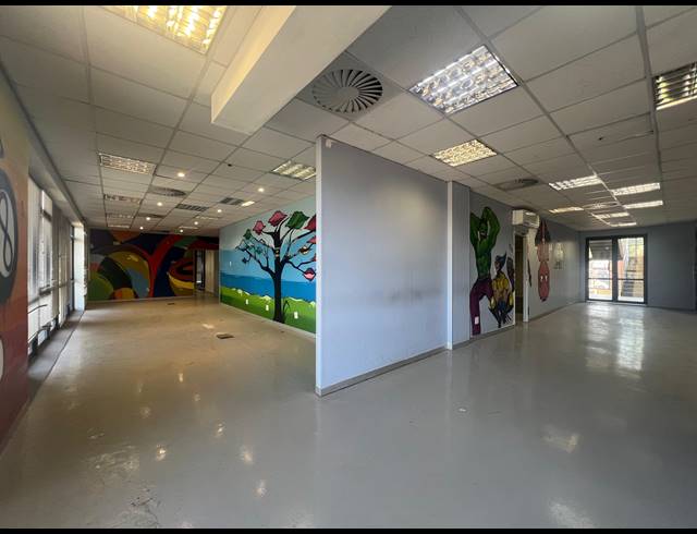 494M² OFFICE TO LET IN MEYERSDAL NATURE ESTATE